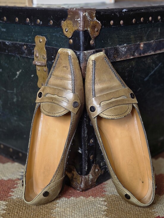 Tod's Shoes - TOD'S Olive Green Leather Square Toe Slip-On Moccasin Loafers